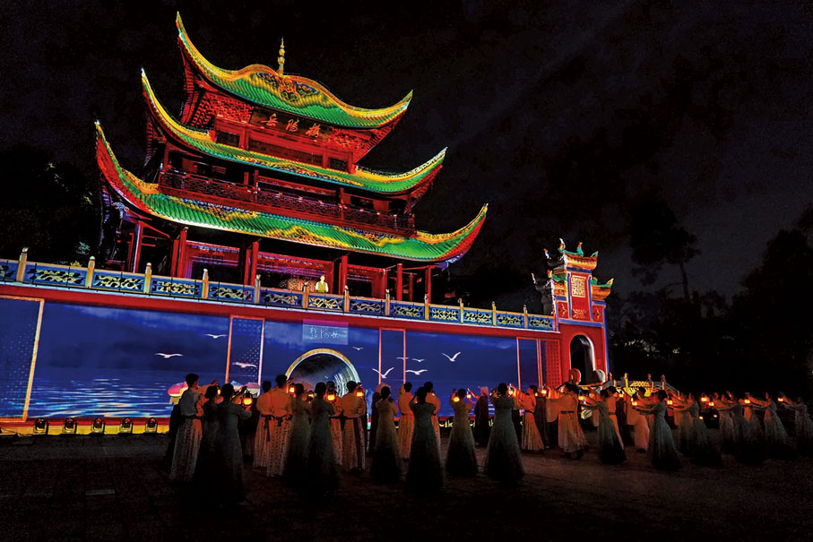 ●沉浸式走讀詩境劇場《今上岳陽樓》。