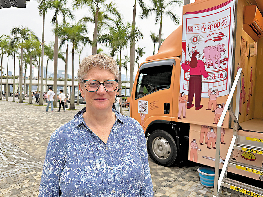 ●英國旅客Louise。香港文匯報記者唐文  攝