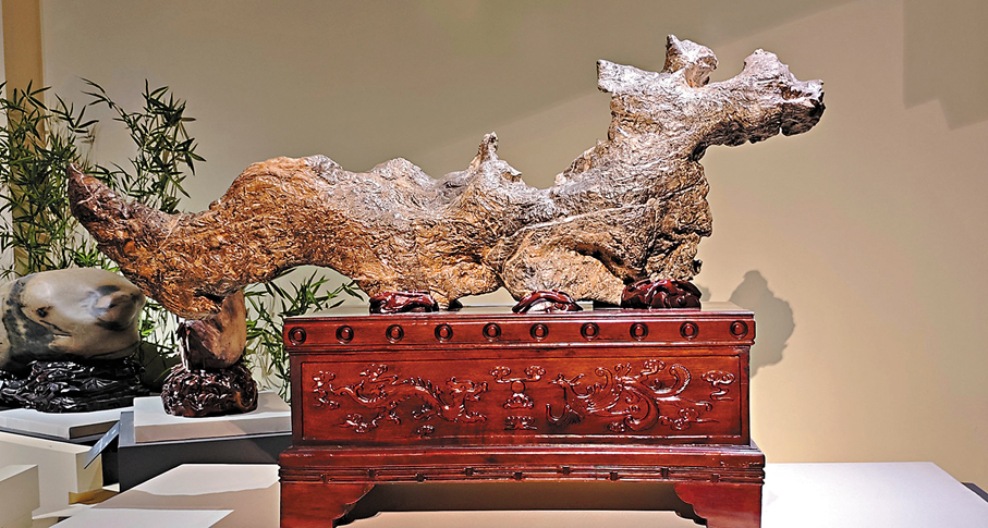 靈璧石「龍騰盛世」