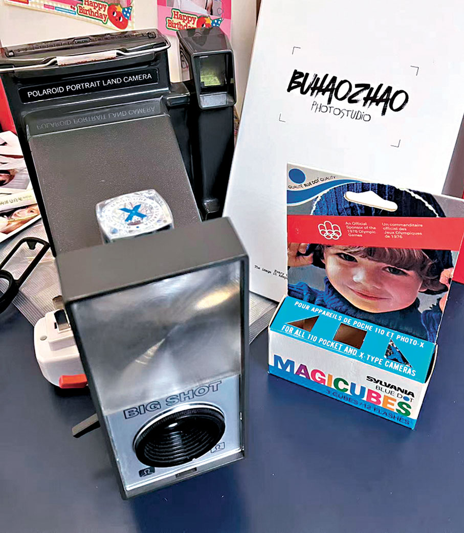 ●撕拉片主要使用特定的相機「Big Shot」拍攝，成本較高。香港文匯報廣州傳真