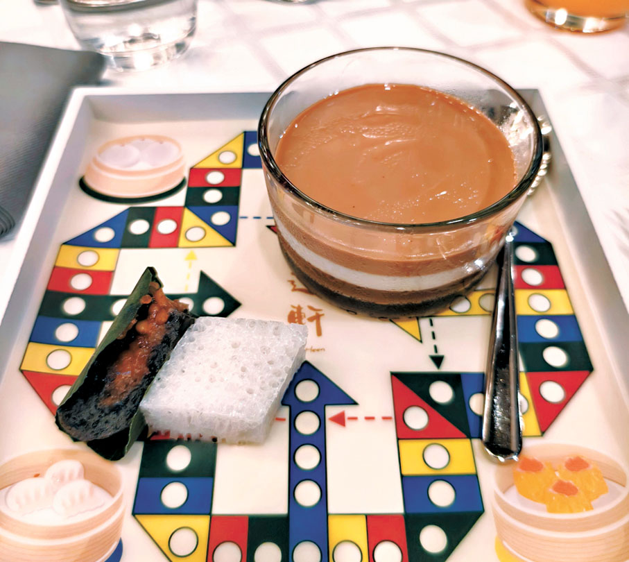 ●客家甜茶粿、古祖白糖糕及港式鴛鴦茶凍。