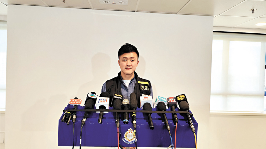 ●歐陽德總督察批評,4名被捕者作為前任或聲稱現任學生會幹事,違反誠信,利用職權中飽私囊。 香港文匯報記者鄺福強 攝