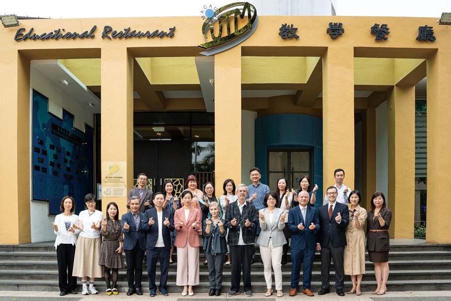 ●澳門旅遊大學團隊合影。