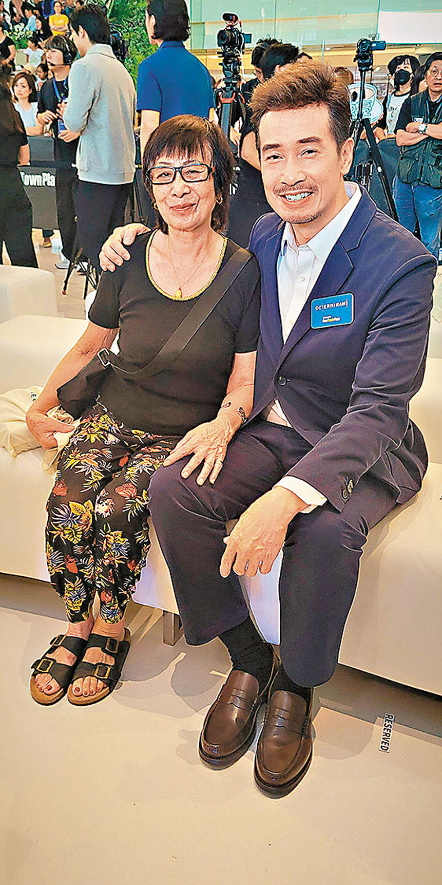 ●陳豪昨日偕同媽媽一起出席活動。 梁靜儀 攝