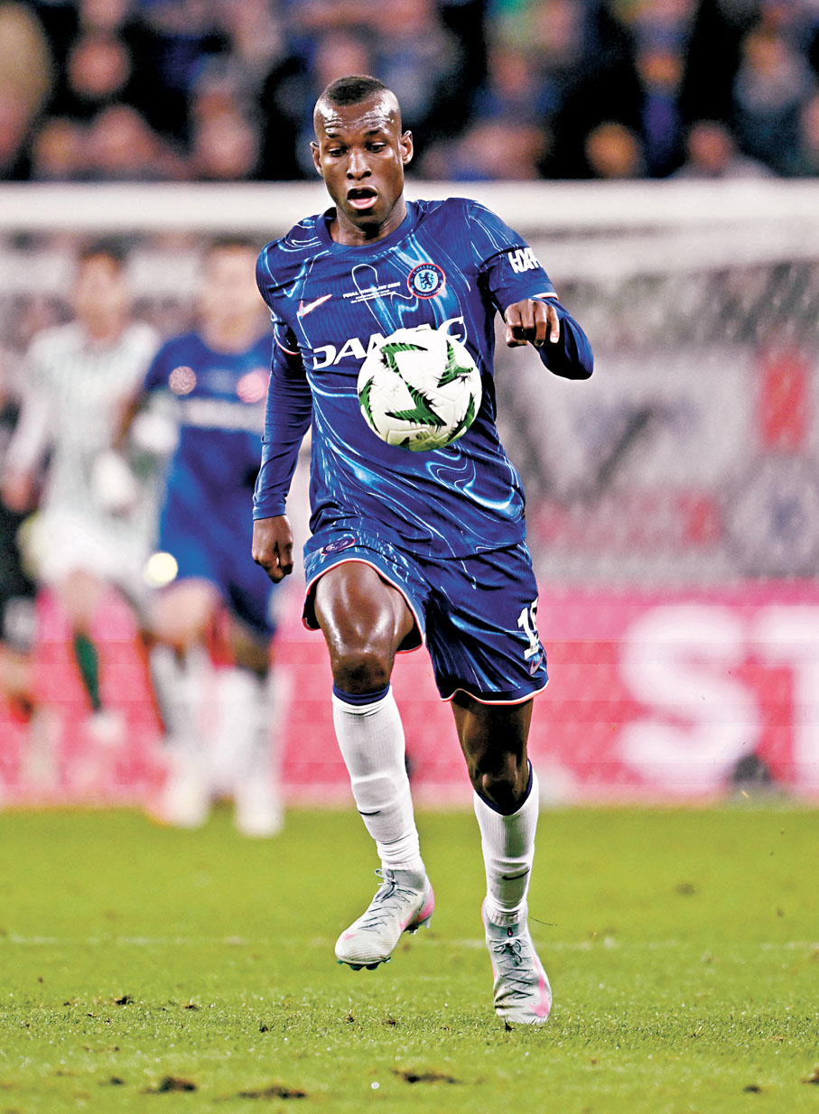 ●尼高拉斯積遜將肩負替車路士入球重責。 　資料圖片