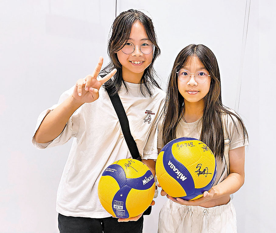 ●Becky（左）與Karen首次現場看到國家隊女排便被吸引。