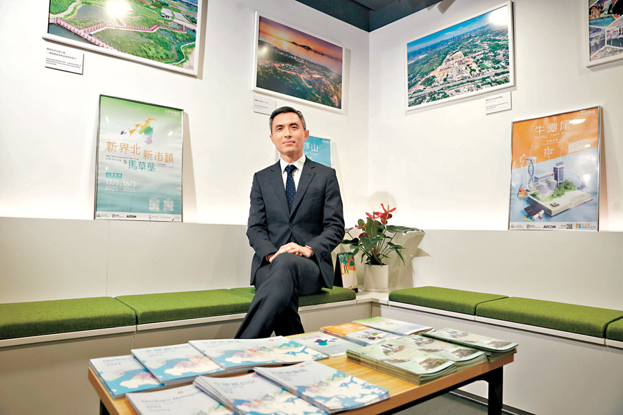 ●丘卓恒表示,未來會循改革與精簡行政程序,以及增加市場參與等方法來提速北部都會區發展。香港文匯報記者郭木又 攝