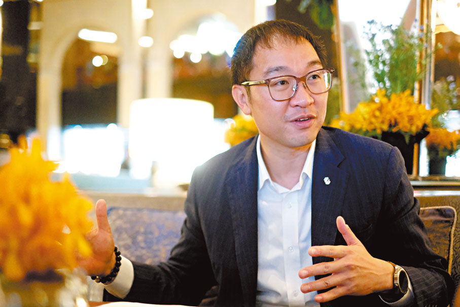 ●彭一邦接受香港文匯報訪問。香港文匯報記者涂穴 攝