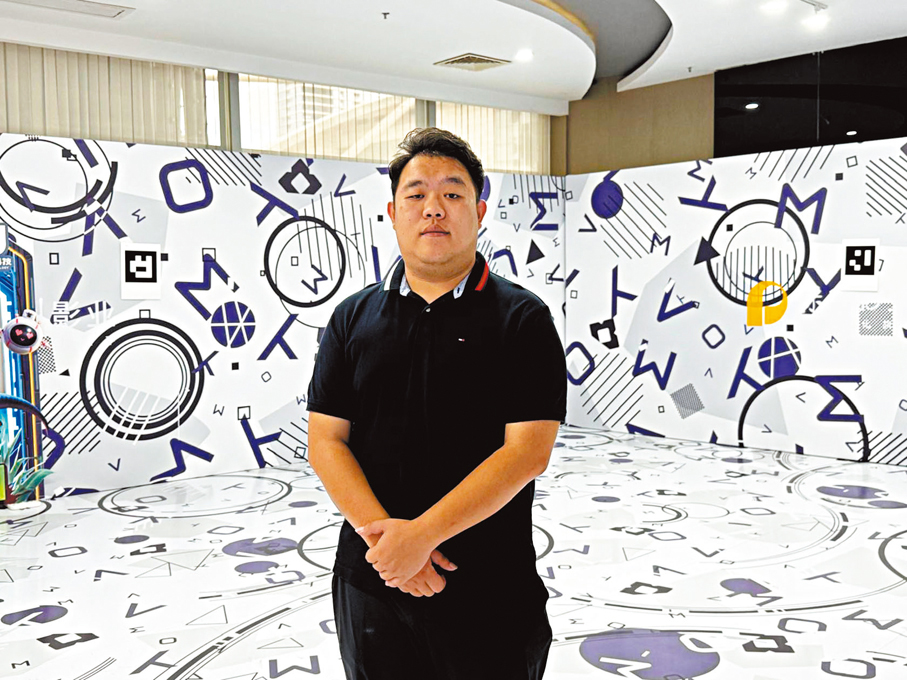 ●王浩天。丁寧  攝