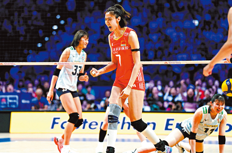 ●中國女排「人氣王」王媛媛振臂慶祝。香港文匯報記者葉詩敏 攝