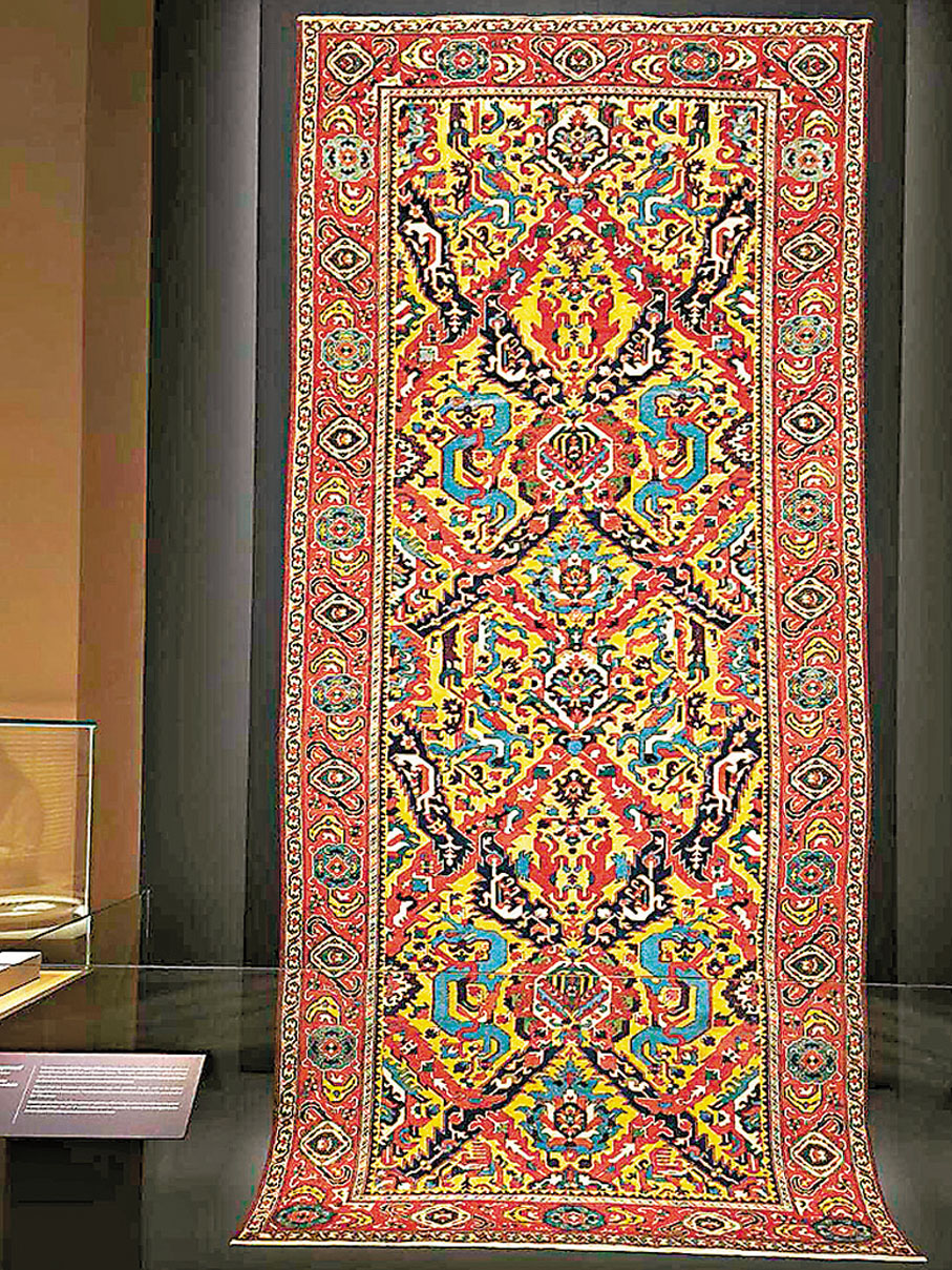 ●有着中國龍的伊斯蘭地氈。作者供圖