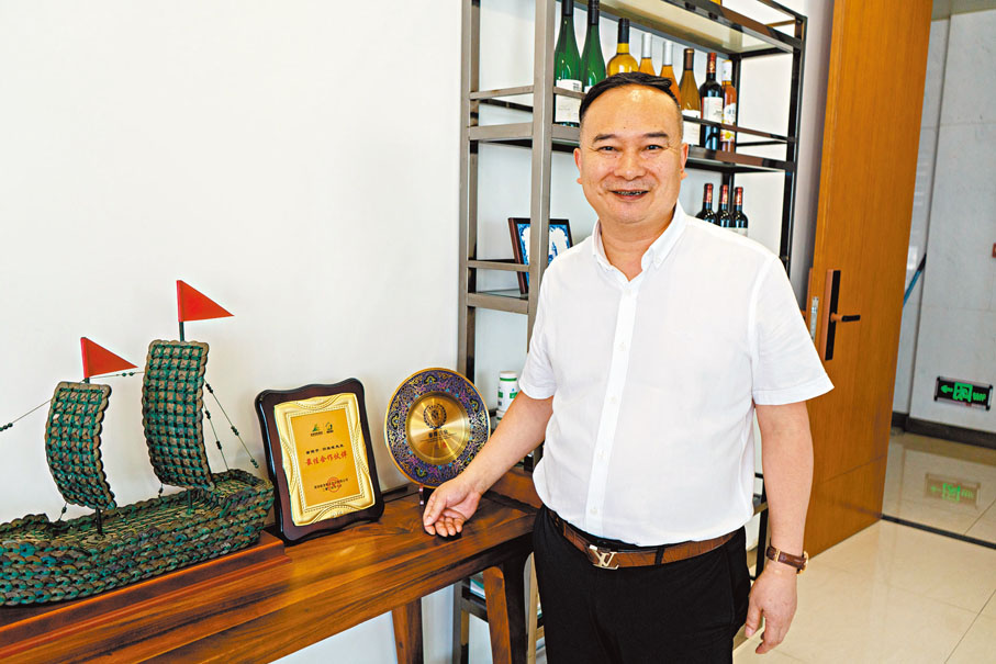 ●陝西日月芯半導體有限公司董事長、港人鄧勝斌。香港文匯報記者李陽波  攝