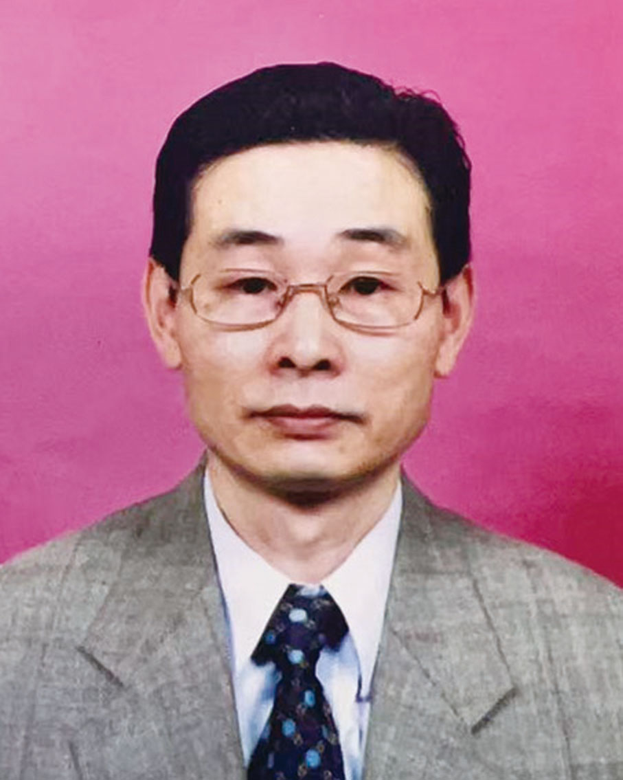 香港華夏醫藥學會首席理事長黃智邦：藉香港推動文旅經濟之勢，設計中醫健康旅遊路線，聯動上環药材街、老字號藥坊等地標，開發文化體驗團及網紅打卡點，將診所服務延伸至文化體驗與品牌傳播。