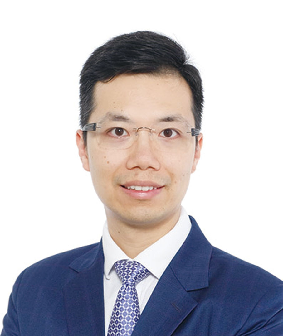 暨南大學香港中醫同學會會長區浩庭：建議政府加速落實「中醫發展藍圖」，拓展私營機構服務空間；同時號召業界以專業凝聚共識，共塑香港中醫國際品牌形象，開創產業新篇章。