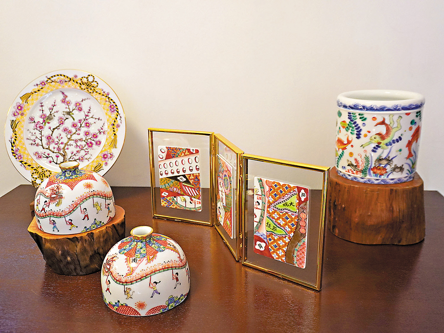 ●陳淑娟將大坑舞火龍融入廣彩作品中，別具意義。