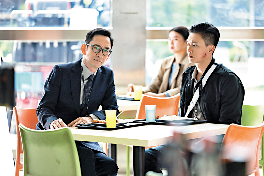 ●吳啟華（左）與黃宗澤有好多共同話題。  主辦方供圖