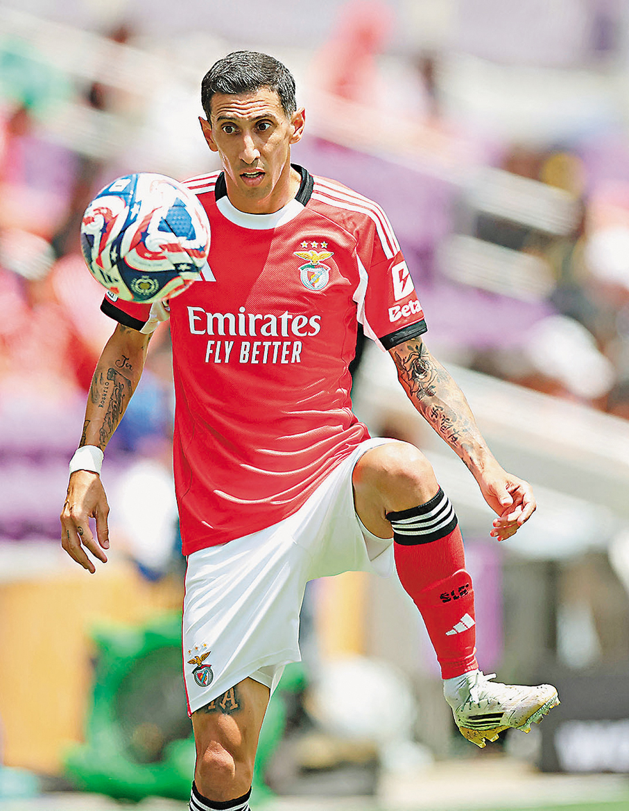 ●迪馬利亞老路縱橫，為賓菲加提供重要的大賽經驗要素。  資料圖片