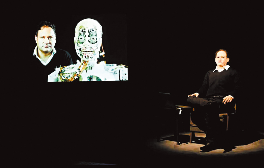 ●德國里米尼記錄劇團（Rimini Protokoll）演出的《恐怖谷》。 北京人民藝術劇院（人藝）供圖