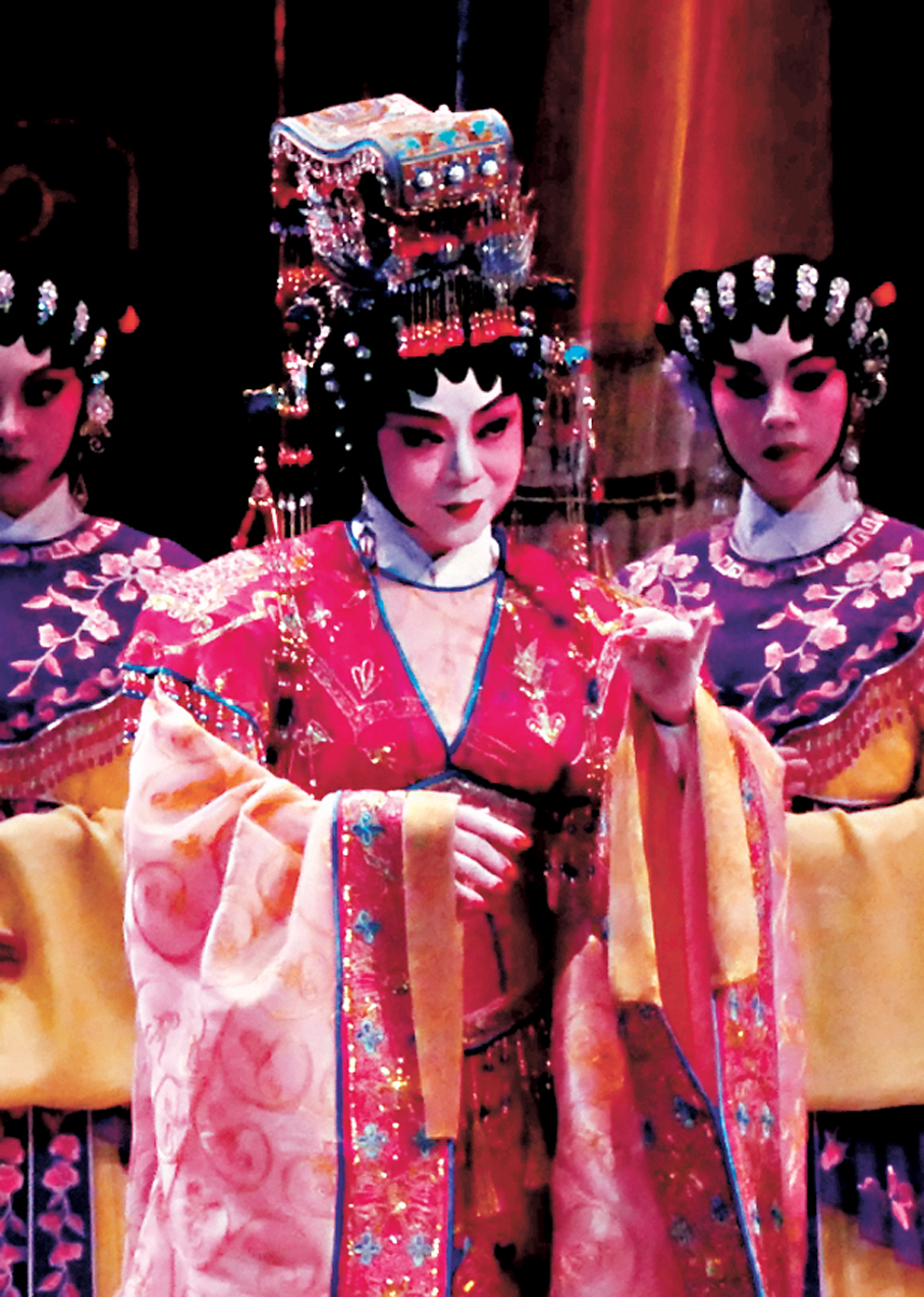 ●已有演出經驗的萬芳華回港在燕姐門下深造演藝。