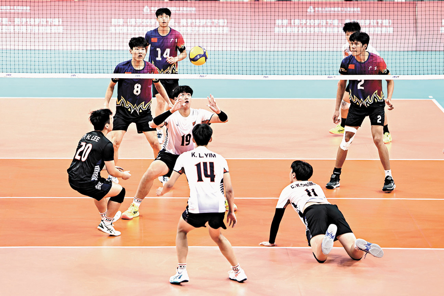 ●陳剛指香港排球運動員要加強力量訓練。