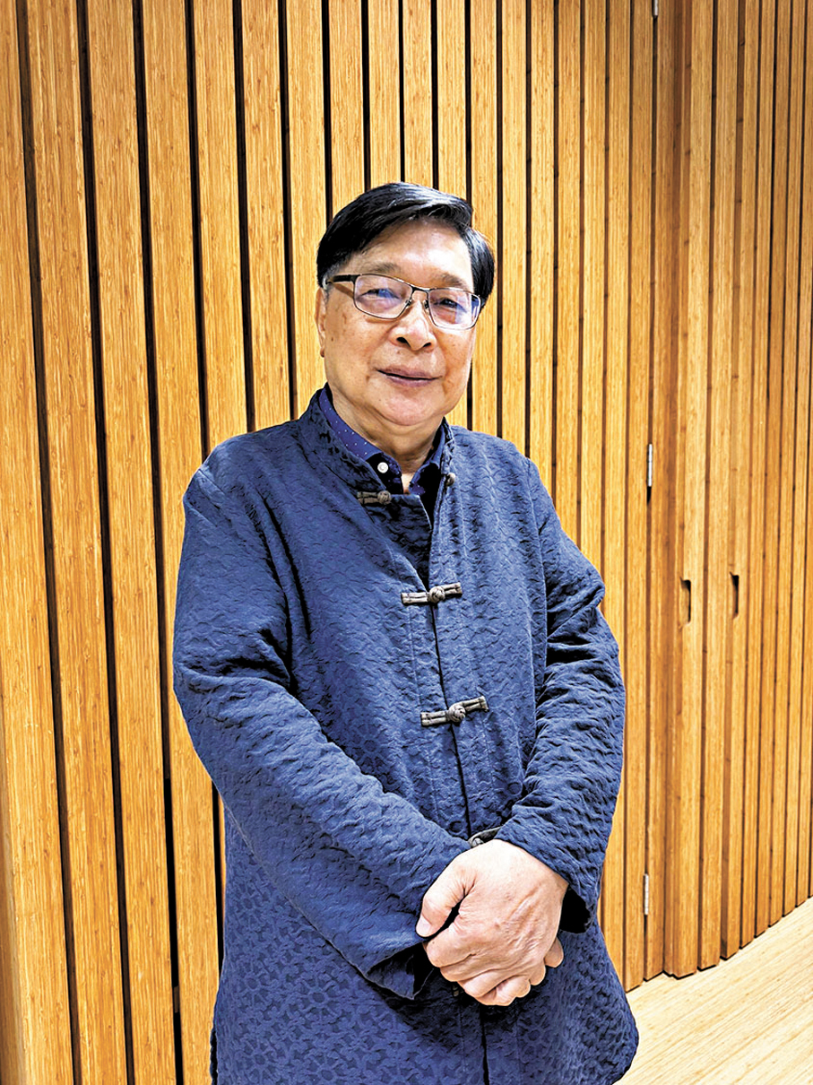 ●司徒乃鍾認為此次展覽應給當代藝術人才帶來啟發。