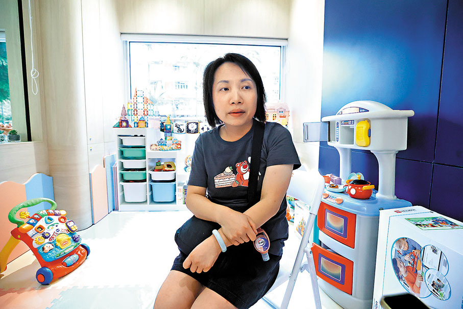 ●周女士。香港文匯報記者郭木又 攝