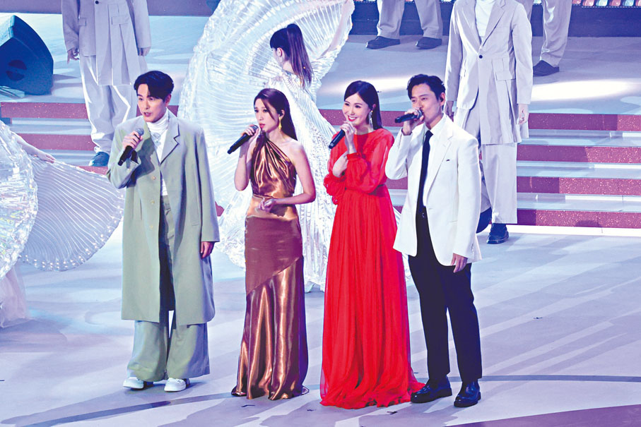 ●蕭正楠、張振朗、姚子羚、劉佩玥演唱《祝福》。