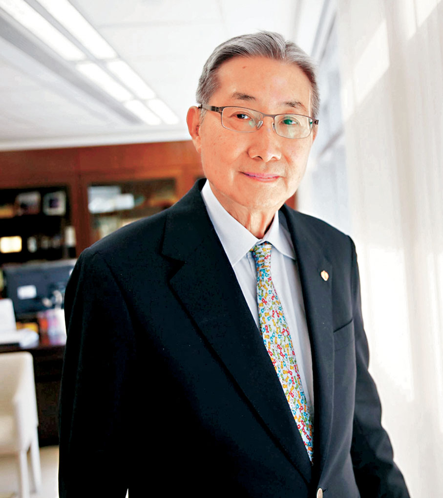 ●大紫荊勳章得主之一:身兼香港大學榮休教授的骨外科專家梁智仁。 資料圖片