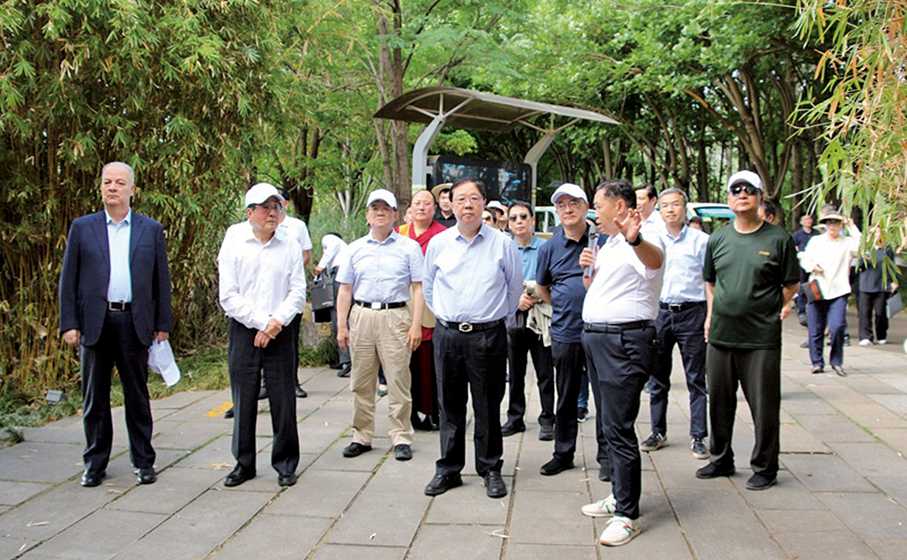 ●調研組在四川涼山彝族自治州西昌市調研文旅融合發展。 （人民政協報）