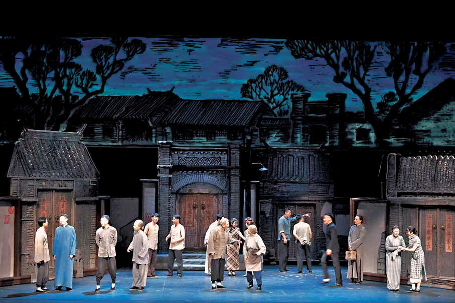 ●老舍先生的《四世同堂》描寫了抗戰時期北平淪陷區普通民眾生活。