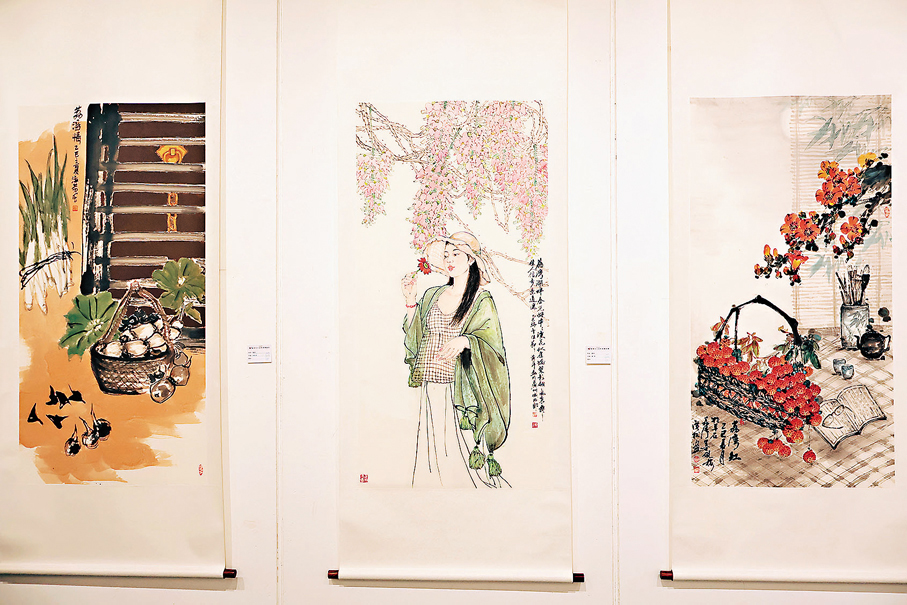 ●展覽現場的水墨畫作。
