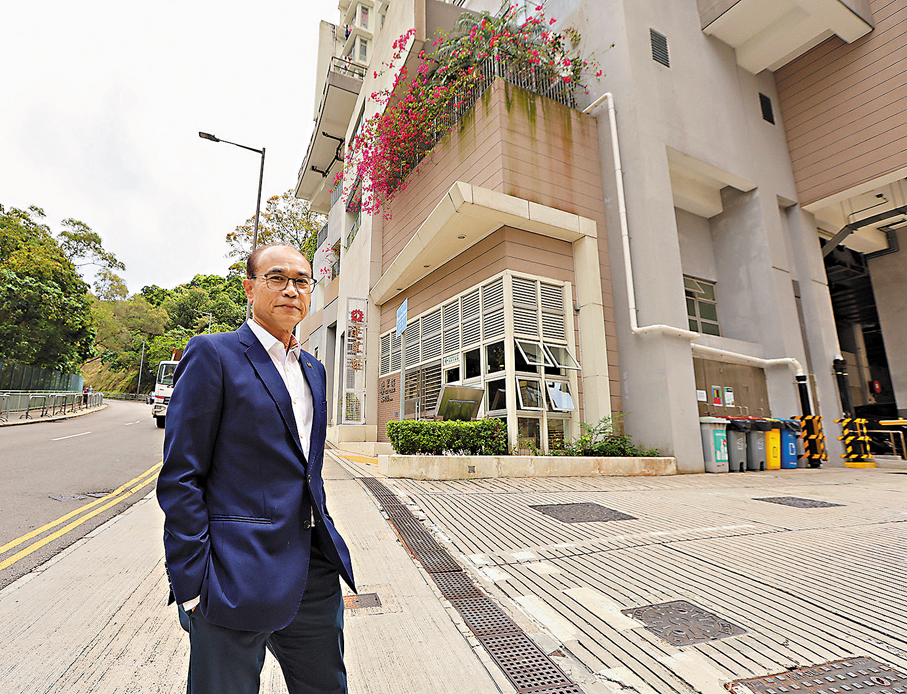 ●潘建良表示，連翠邨在先行先試計劃結束後，廚餘和回收物均打回原形。香港文匯報記者曾興偉 攝