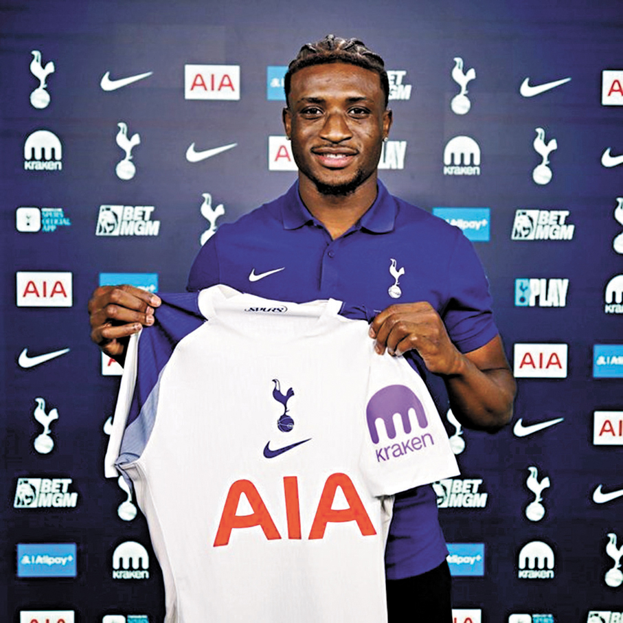 ●熱刺火速斟妥古達斯加盟。  熱刺圖片