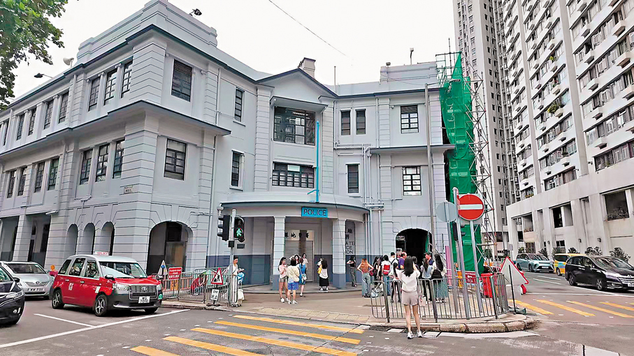 ●舊油麻地警署是香港現存最古老的警署建築之一，《無間道》、《潛行狙擊》等經典影視作品都曾在此取景。