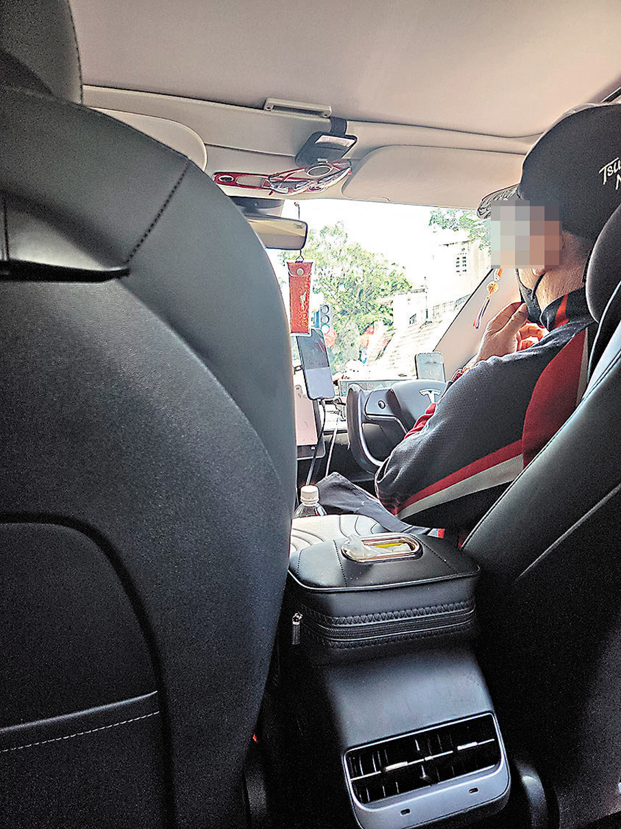 ●Stephene對是否繼續當Uber司機持觀望態度。香港文匯報記者劉明 攝
