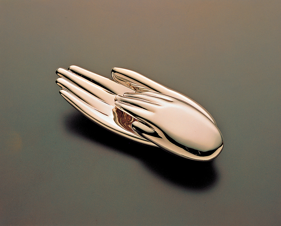 ●《手牽手香港回歸紀念銀器》1997