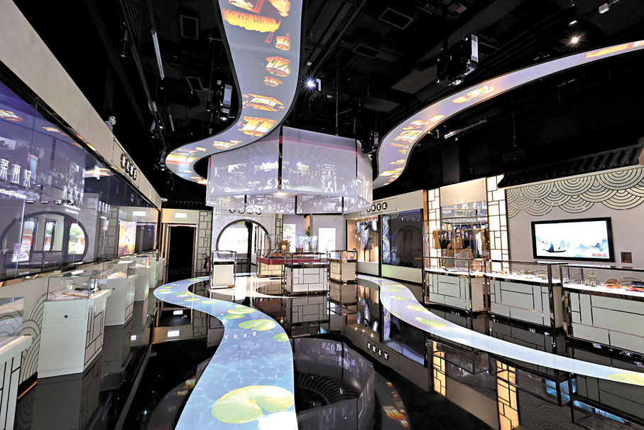 ●2021年落成的「黃大仙信俗文化館」以「弘揚傳統文化，融和現代科技」為設計理念。 作者供圖