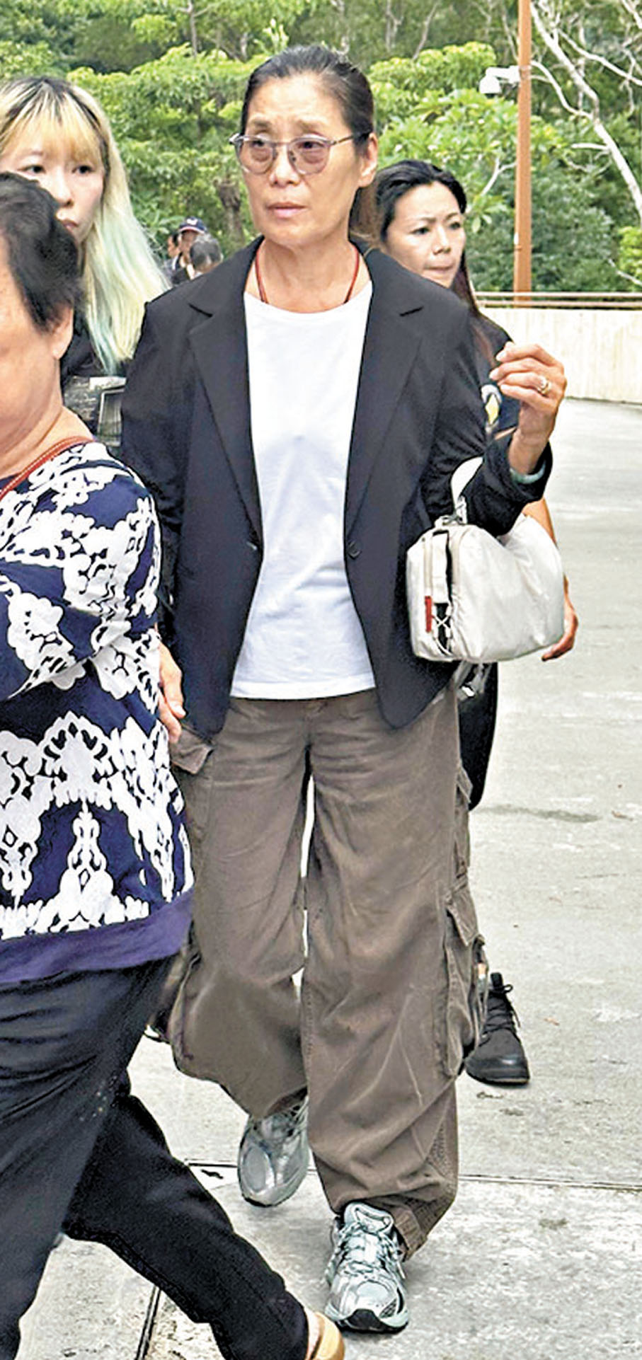 ●楊盼盼前來致哀。 子棠  攝