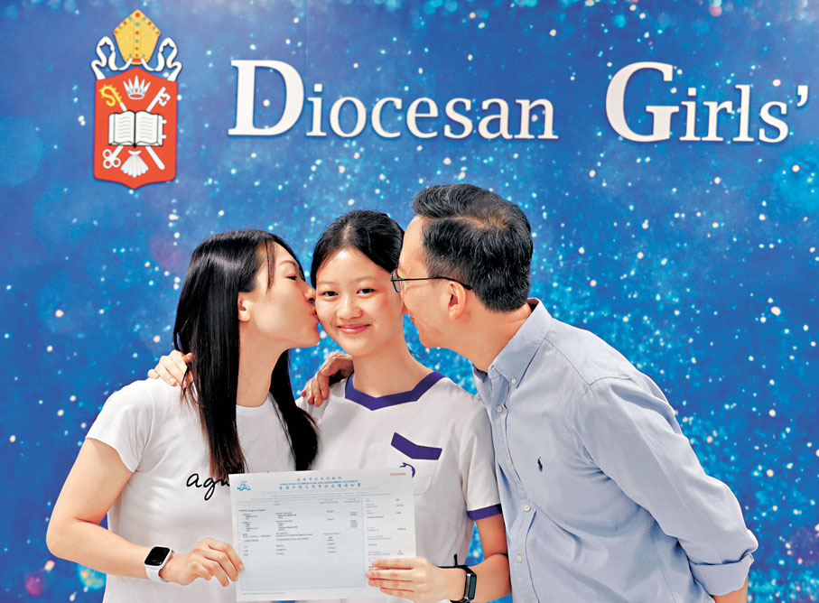 超級狀元黃穎妍 香港文匯報記者黃艾力 攝