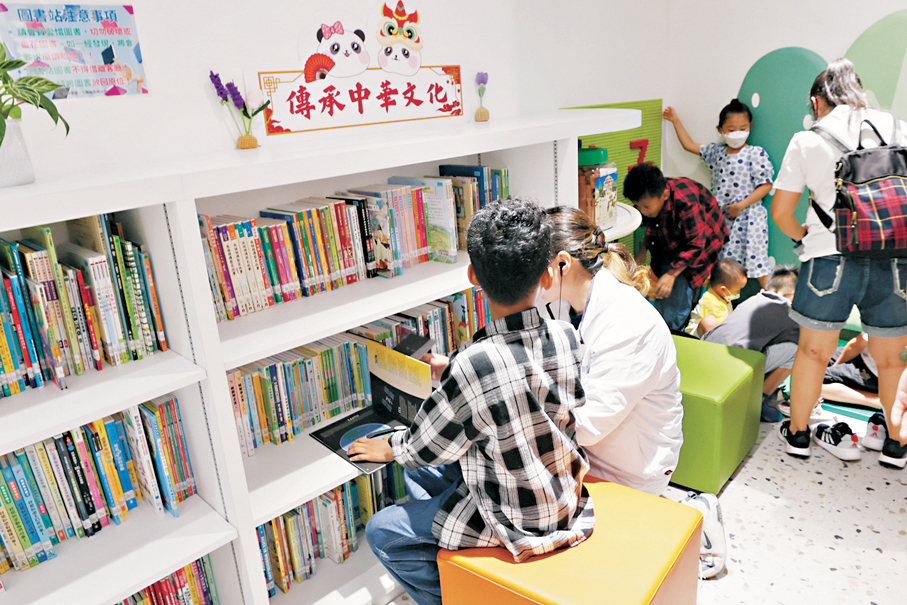 ●太子社區客廳添加了推廣及傳承中華文化的元素。 香港文匯報記者北山彥  攝