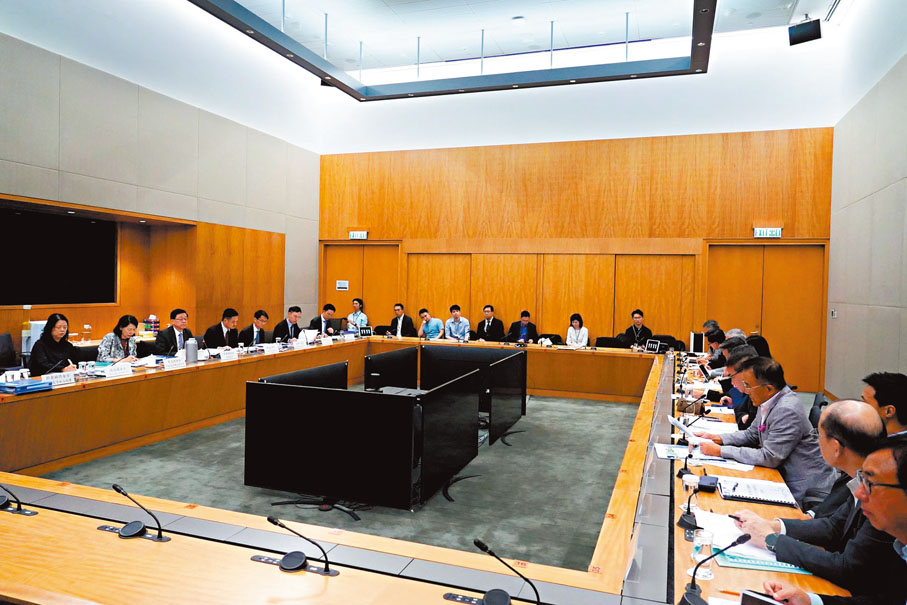 ●多名立法會議員昨日出席施政報告諮詢會，向行政長官李家超提交施政報告建議。 林振昇Fb圖片