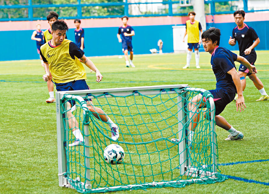 ●傑志球員在傳媒日進行輕鬆操練。