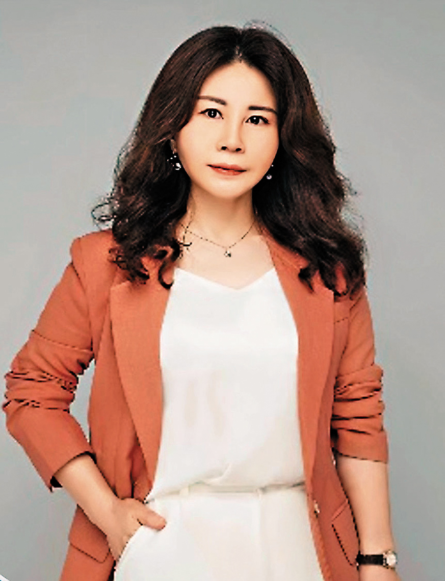 ●復星康養執行總裁李瑩指，護理機器人不僅減輕夜間人力負擔，更保障護理安全。 香港文匯報上海傳真