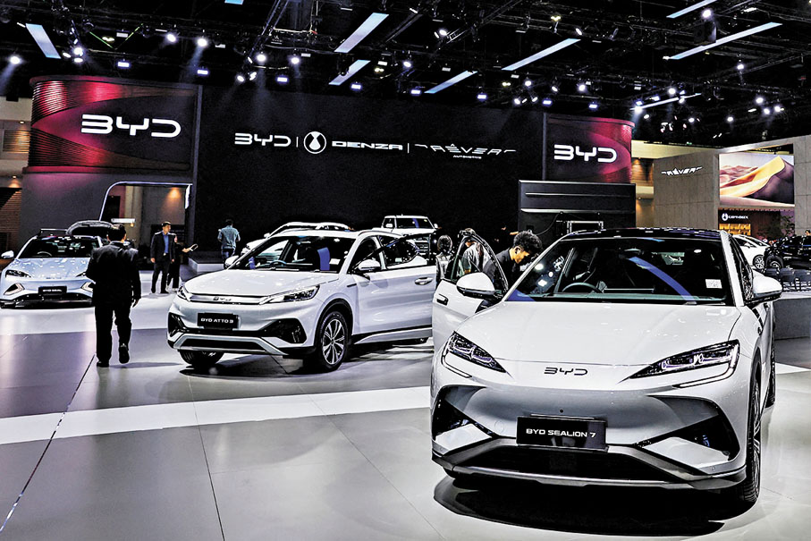 ●圖為比亞迪在港熱賣車型「SEALION 7」，其以3,676輛登記量，成為本港「最搶手車款」。 資料圖片