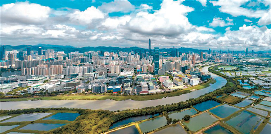 ●肖耿建議，企業在香港北部都會區「超級特區」建立第一總部，可與在深圳前海、河套設立的第二總部實現「總部通」，讓資金、信息等自由流動 。資料圖片