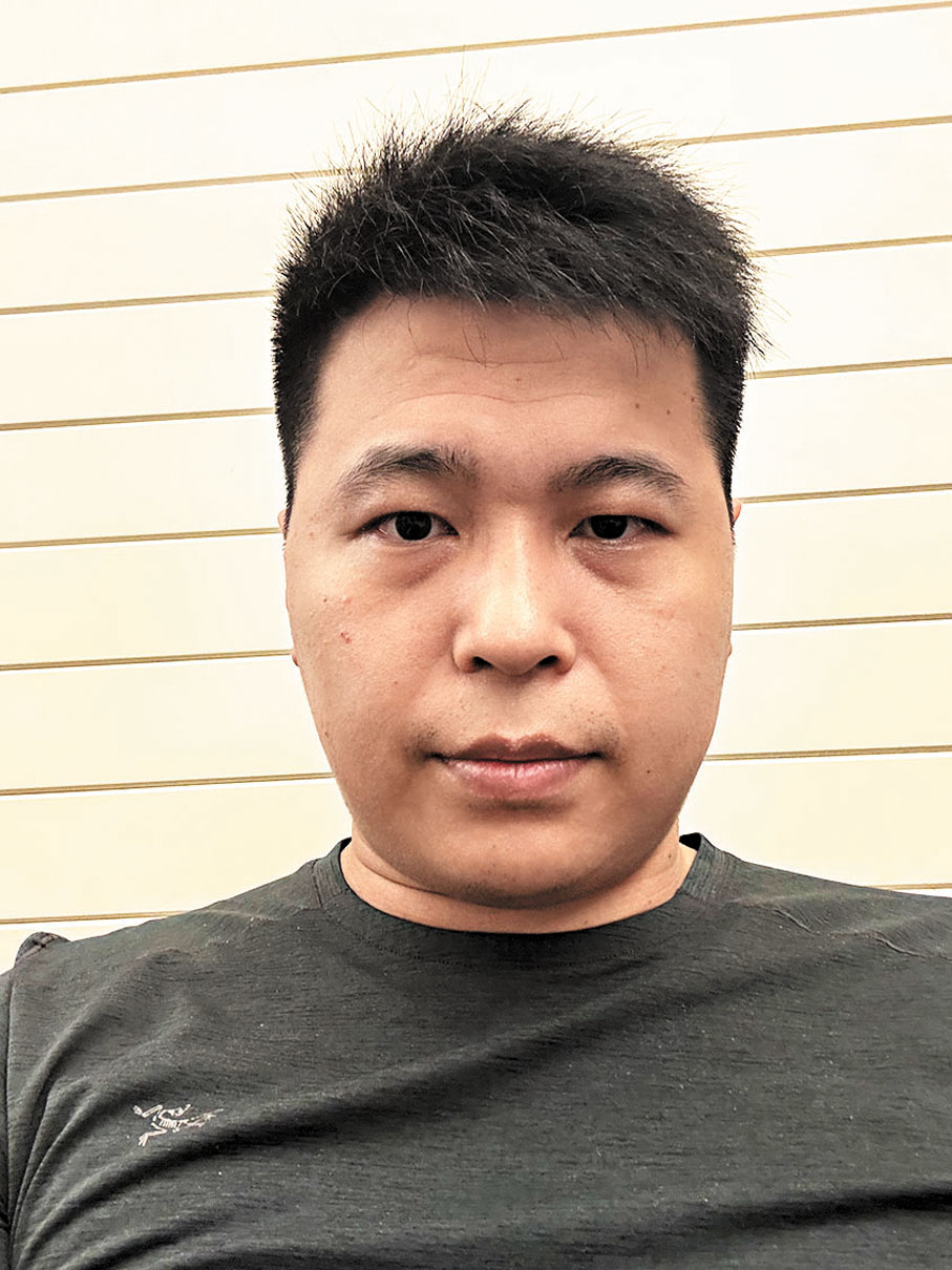 鄭先生：在今屆立法會中，大家見到許多惠民生的政策快速推出，新議員守則將令市民對未來的立法會更有信心，也讓外界對香港議會的透明度、公信力更有信心。在「愛國者治港」原則下，議員除了對國家忠誠，還有個人賢能，願意嚴格要求自己，努力服務社會、服務市民。這種不斷追求進步的精神，對香港和國家的發展都很重要。