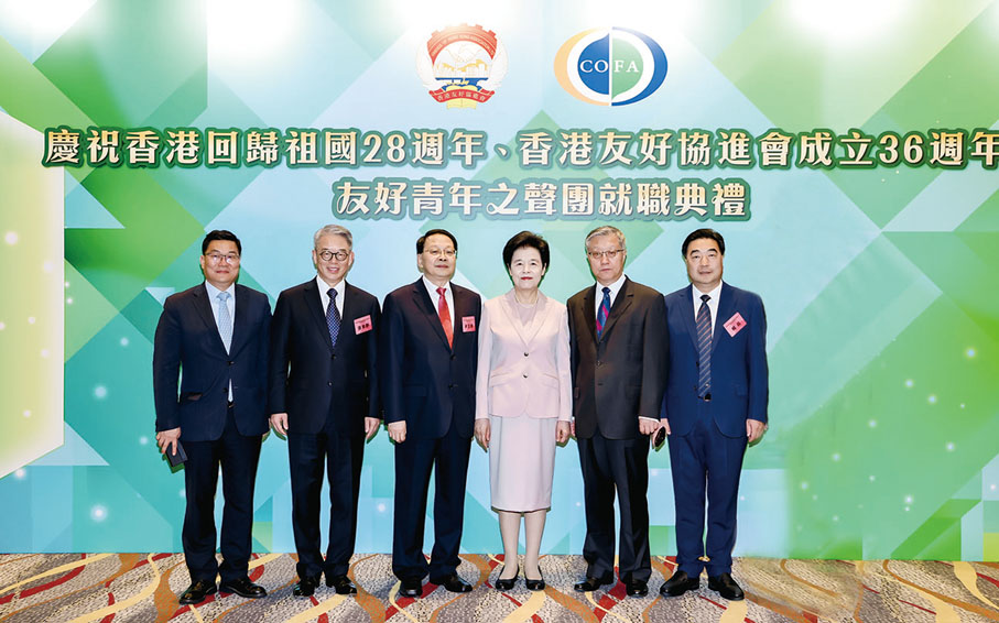 ●左起：陳澤濤、孫青野、尹宗華、咸輝、王偉、楊兵。