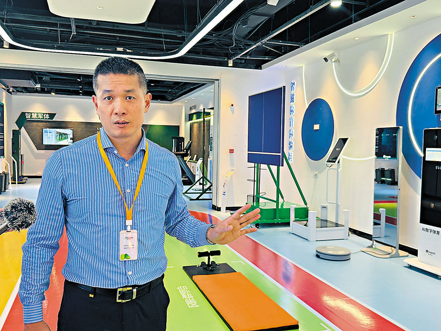 ●章珠明指出，得益於建行貸款的支持，恒鴻達成為現時擁有核心技術的人工智能科創公司。香港文匯報記者羅洪嘯  攝