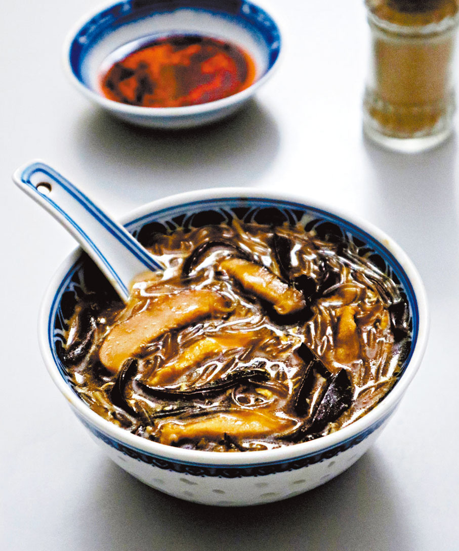 ●鄒芷茵烹飪的雞絲碗仔翅。作者供圖