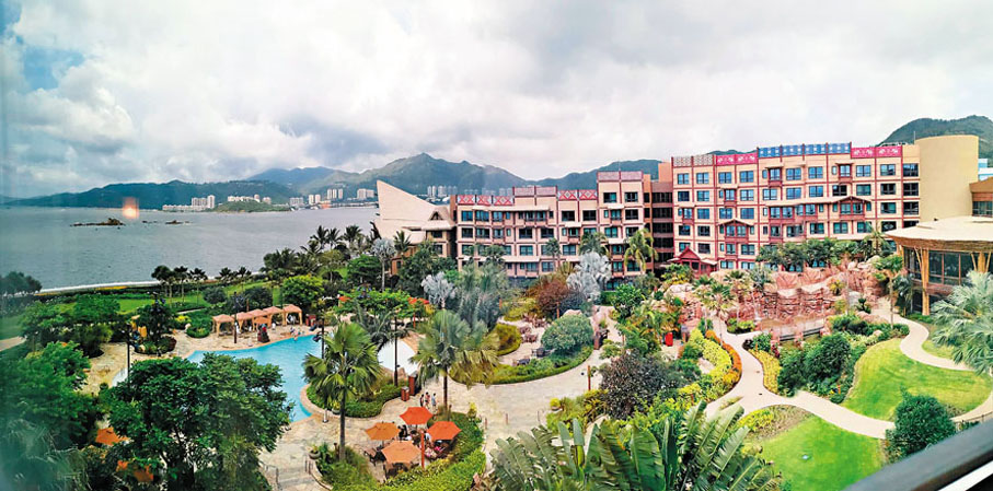 ●迪士尼與旅遊平台合推演唱會套票吸引旅客過夜留港。圖為迪士尼探索家酒店。資料圖片